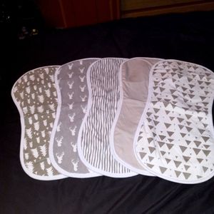 5 pack of burp clothes